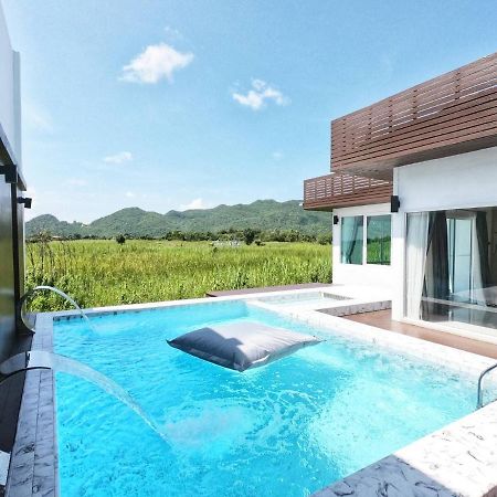 The Vista Pool Villa Kanchanaburi Eksteriør billede