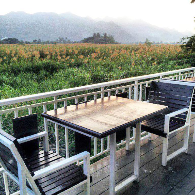 The Vista Pool Villa Kanchanaburi Eksteriør billede