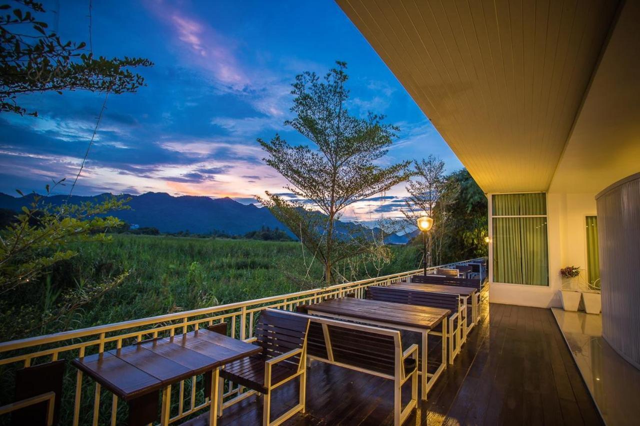 The Vista Pool Villa Kanchanaburi Eksteriør billede